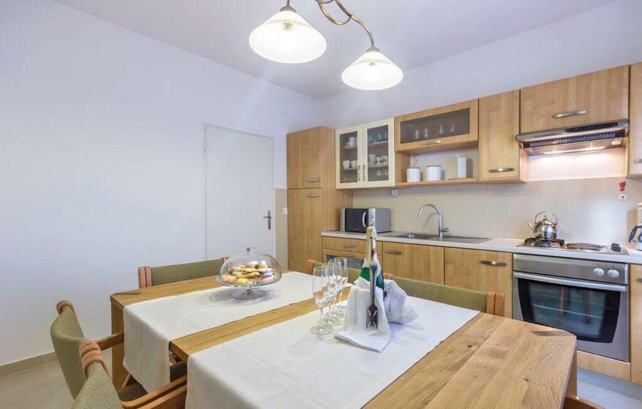 Ferienwohnung Apartman Eta Pula Exterior foto